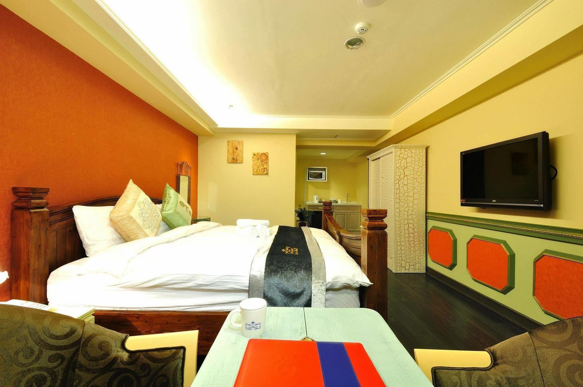 Elizabeth Hotel Тайчжун Екстер'єр фото