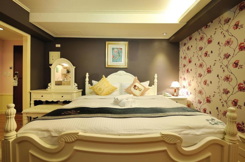 Elizabeth Hotel Тайчжун Екстер'єр фото